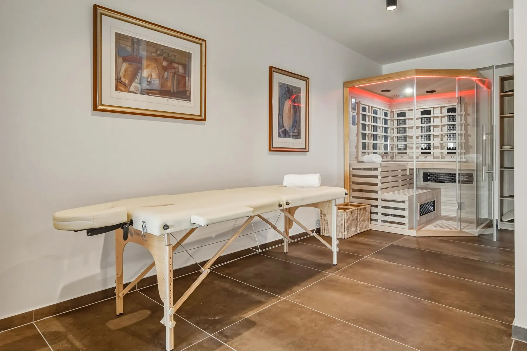 Massage room at Villa Medvednica