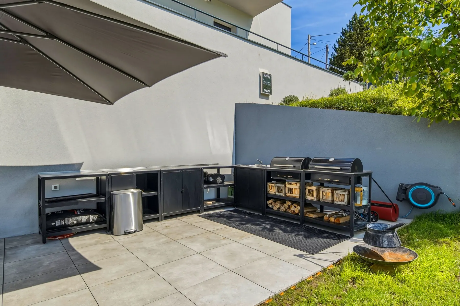 Outdoor kitchen and BBQ terrace at Villa Medvednica